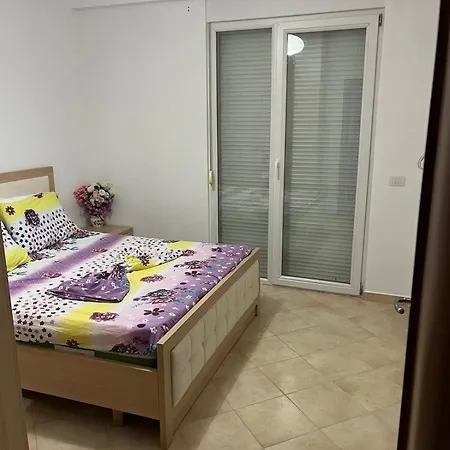 Apartmán Holiday Apartments *