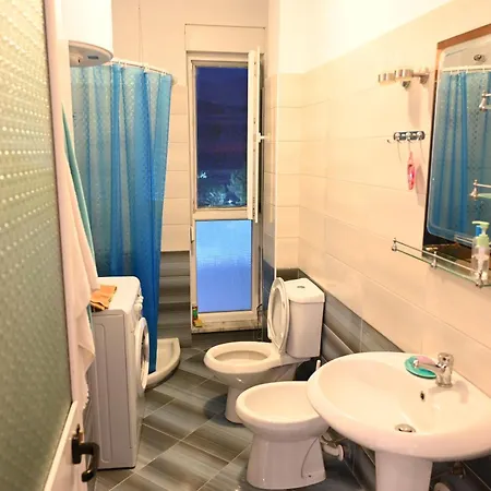 - Apartment Shengjin